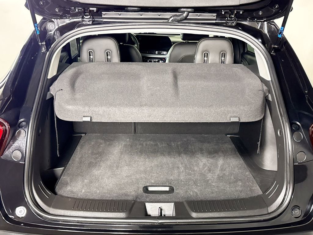 Used 2025 Chevrolet Trax LT image 20