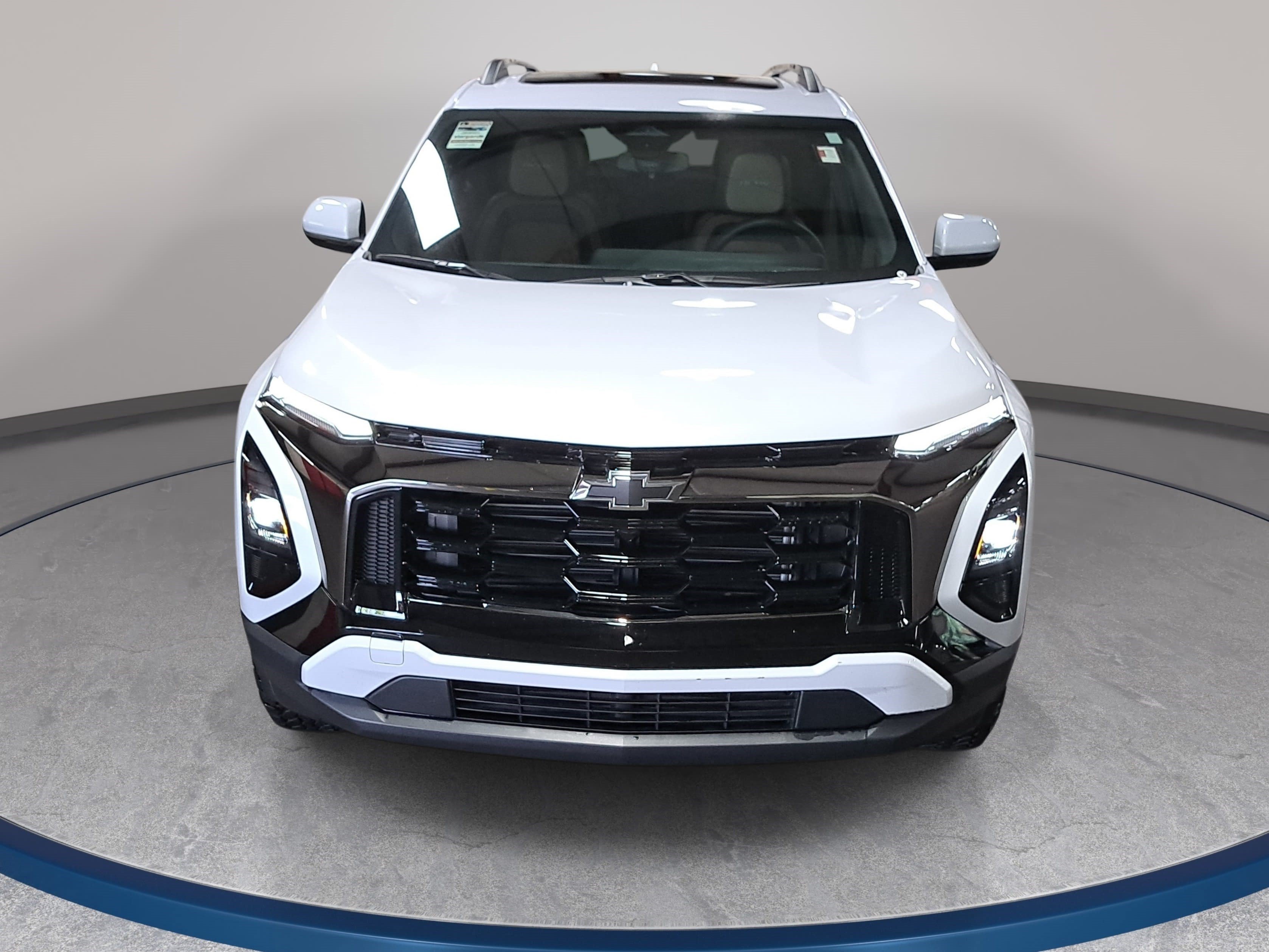 Used 2026 Chevrolet Equinox ACTIV w/ Convenience Package III FWD image 2