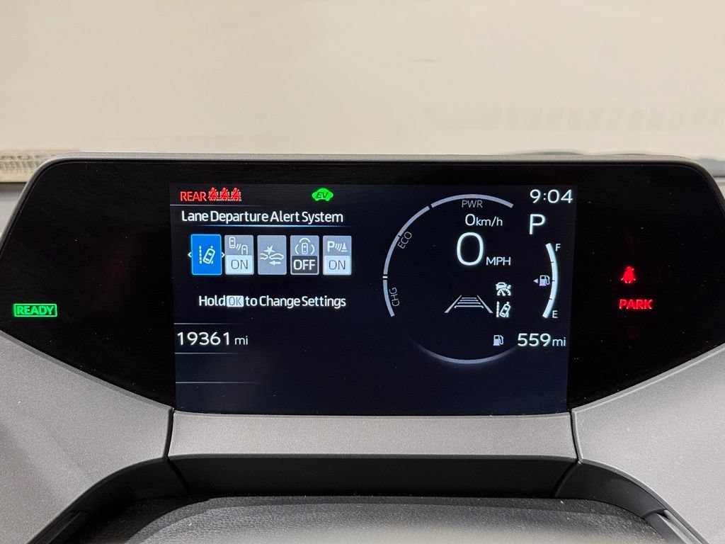 Certified 2025 Toyota Prius LE FWD image 23