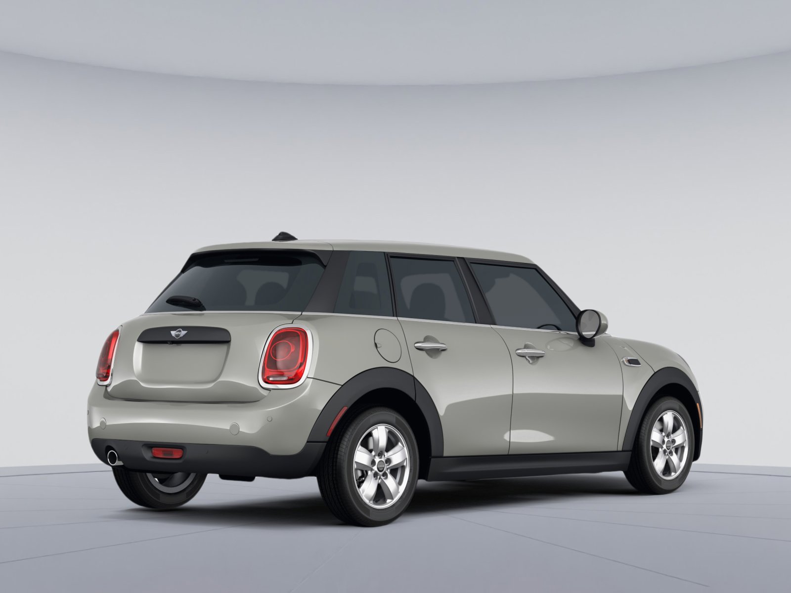 Used 2021 MINI Cooper 4-Door Hardtop image 3