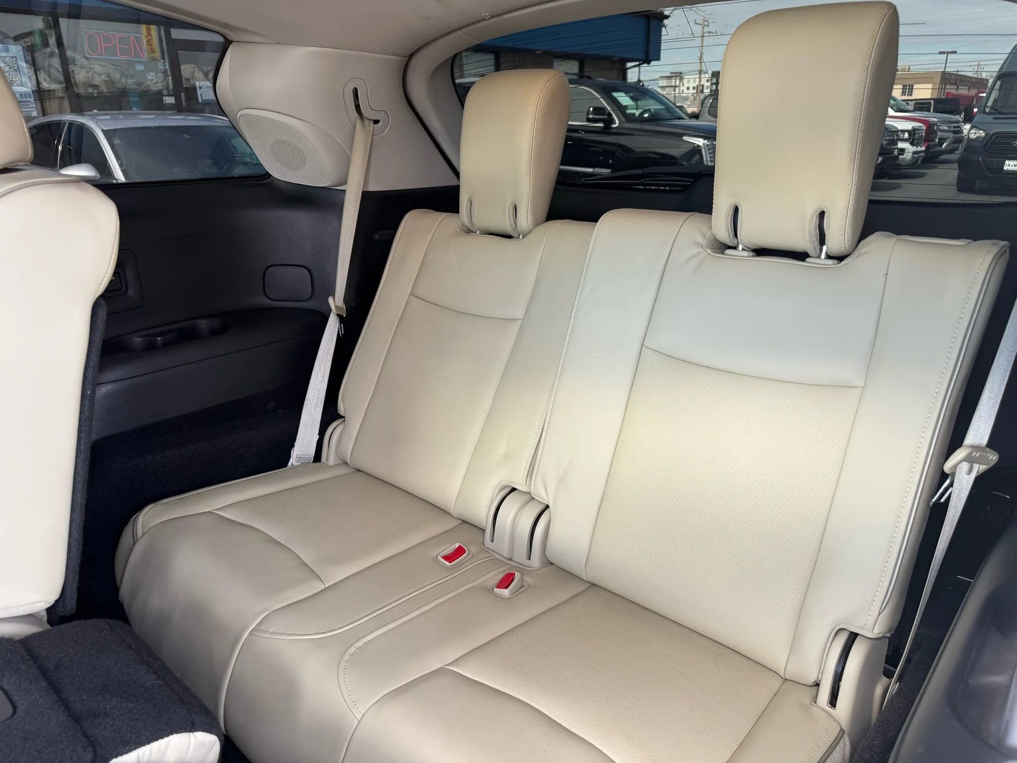 Used 2019 INFINITI QX60 Luxe w/ Essential Package image 21