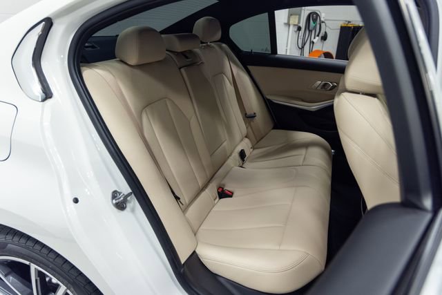 Used 2020 BMW 330i xDrive Sedan w/ Convenience Package image 24