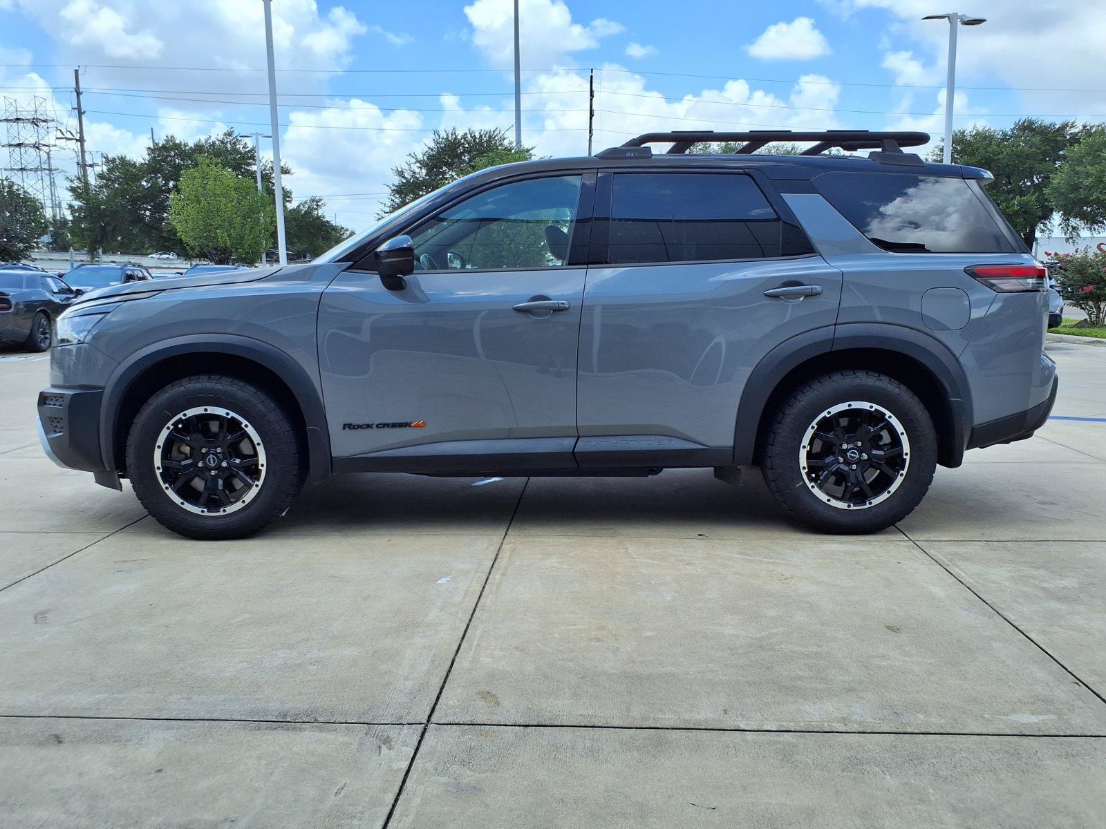 Used 2024 Nissan Pathfinder Rock Creek AWD/4WD image 22