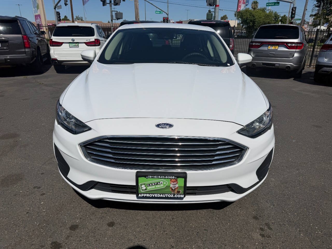 Used 2019 Ford Fusion SE FWD image 3
