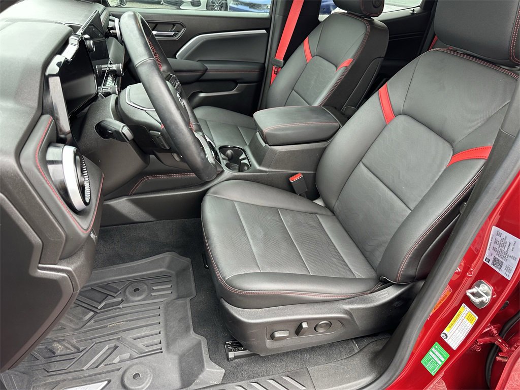 Used 2023 Chevrolet Colorado Z71 w/ Z71 Convenience Package 2 image 13