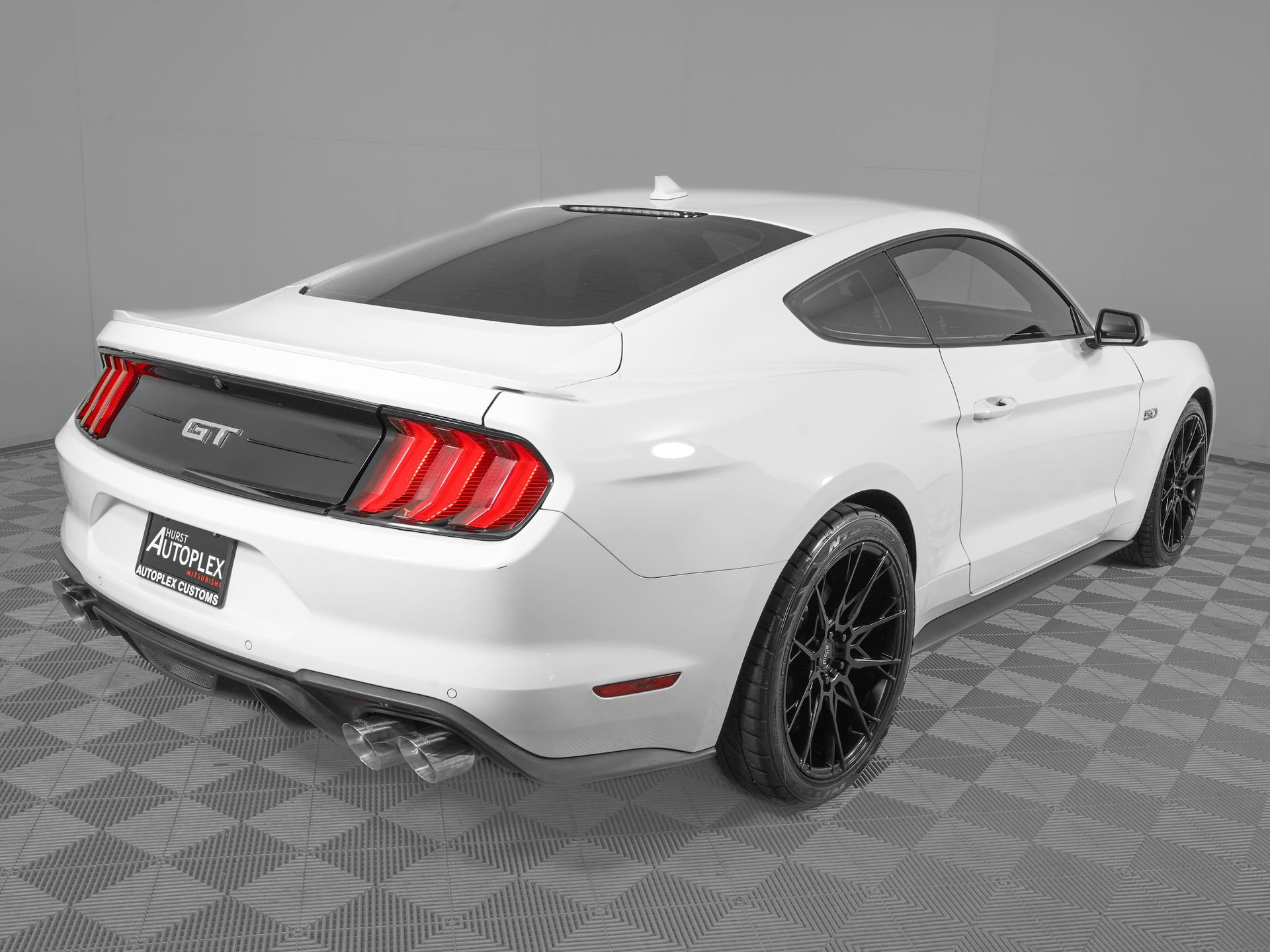 Used 2023 Ford Mustang GT Premium image 5