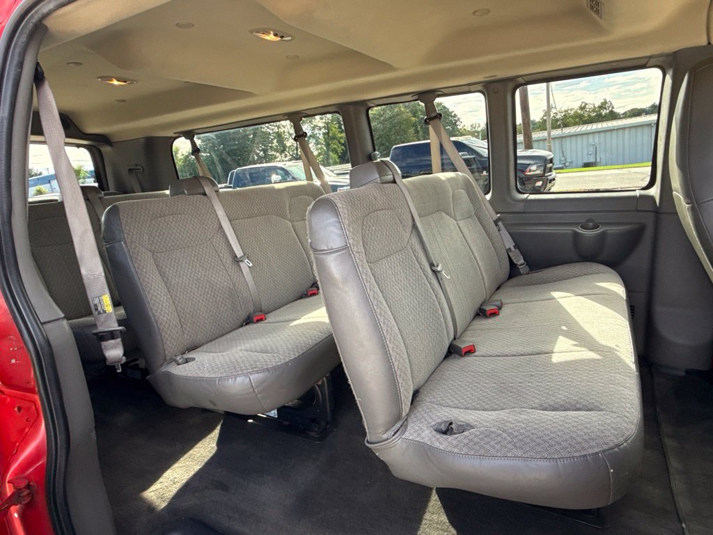 Used 2016 Chevrolet Express 3500 LT w/ LT Preferred Equipment Group RWD image 12