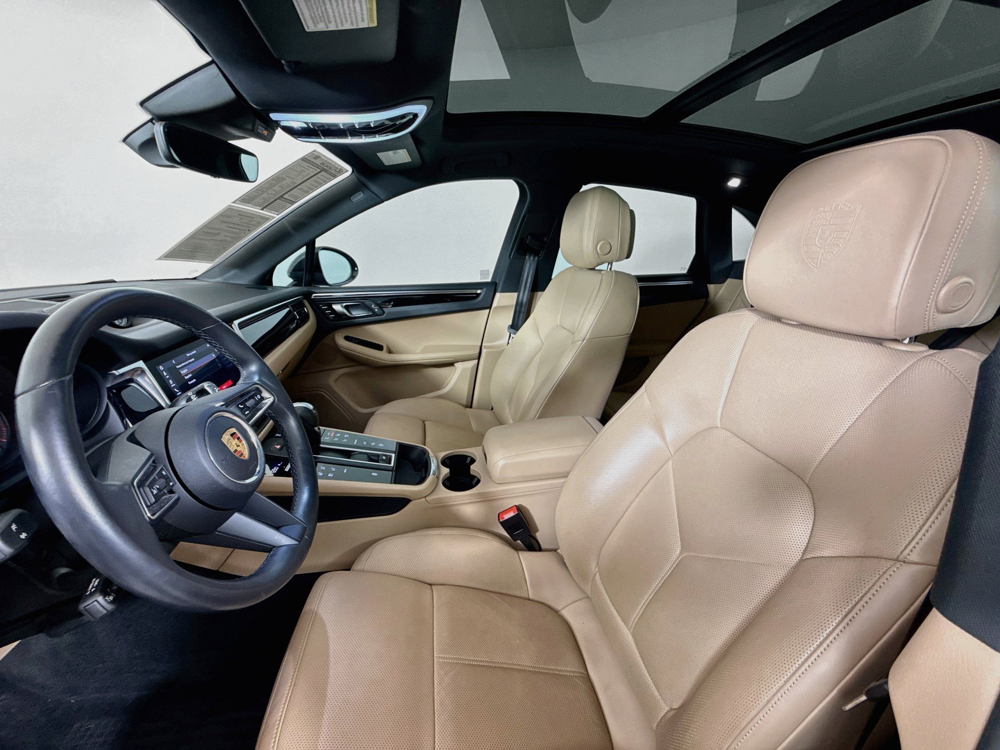 Used 2023 Porsche Macan AWD/4WD image 11