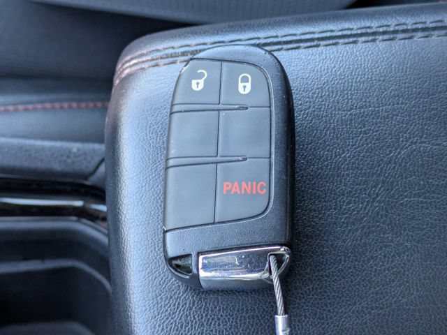 Used 2025 Jeep Compass Trailhawk AWD/4WD image 27