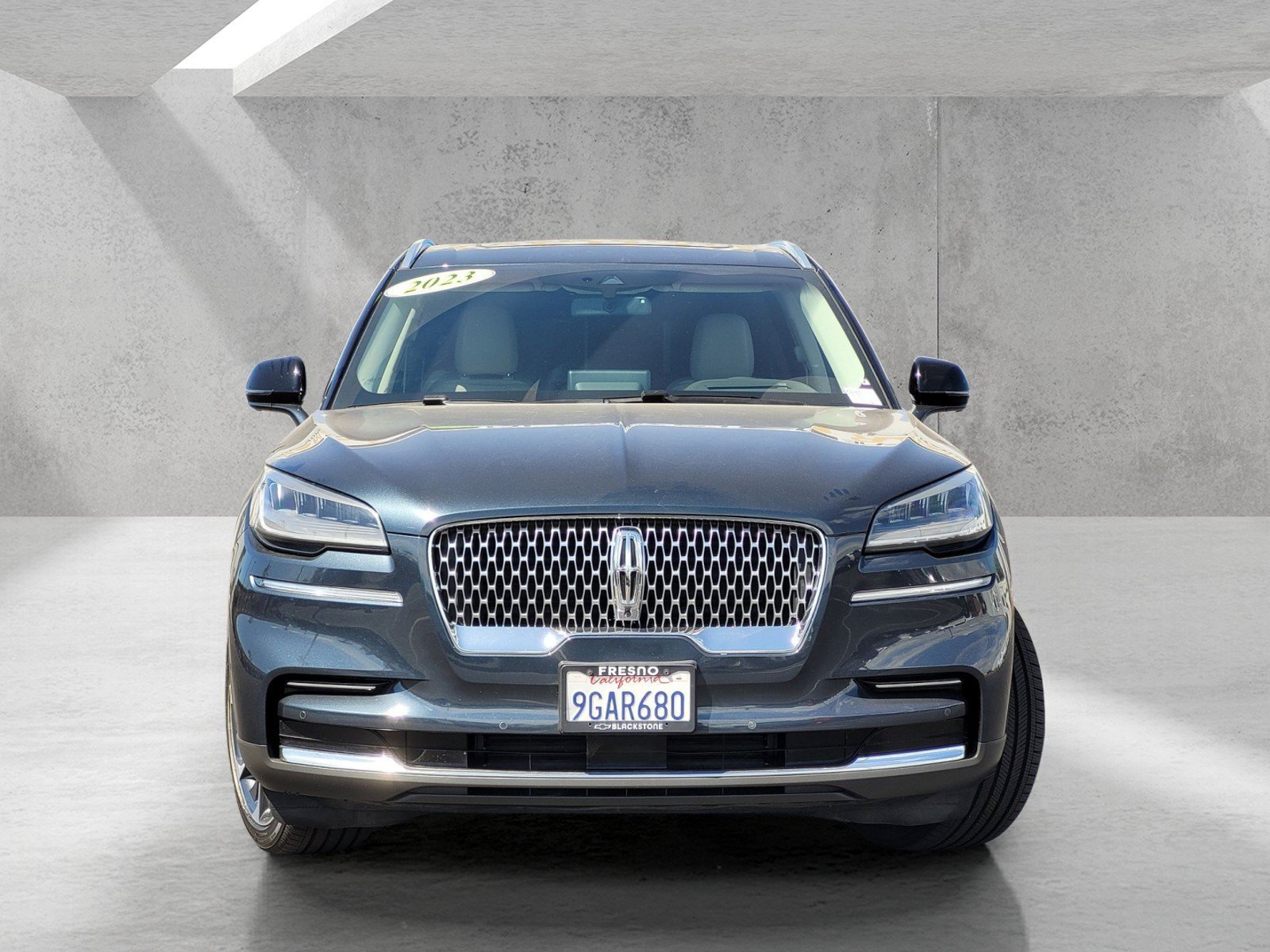 Used 2023 Lincoln Aviator Reserve w/ Equipment Group 201A RWD image 3