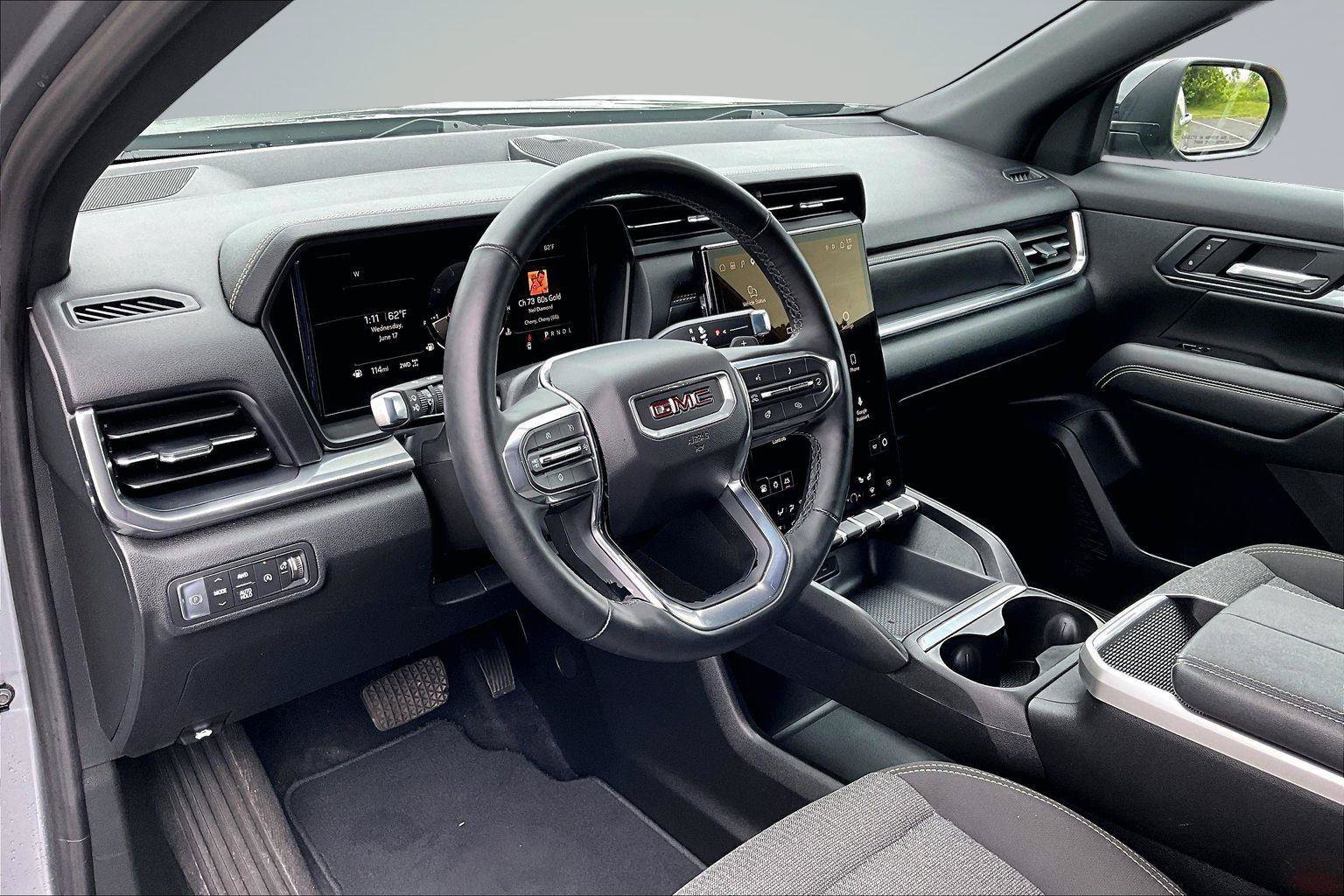 Used 2025 GMC Terrain Elevation AWD/4WD image 15