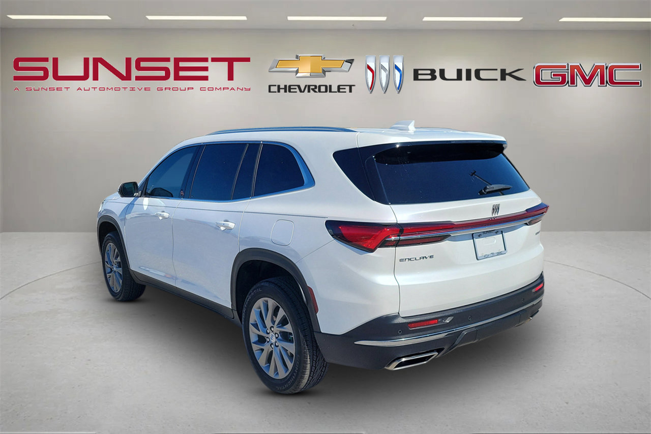 Used 2025 Buick Enclave Preferred image 6