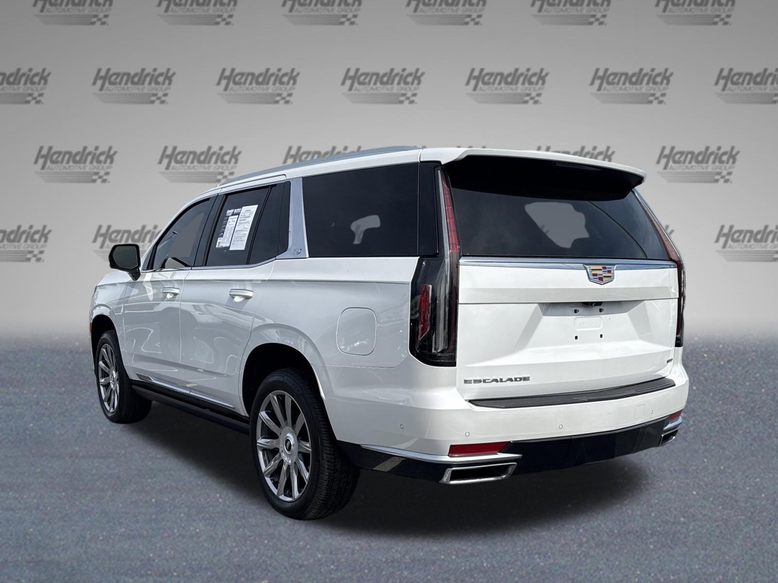 Used 2024 Cadillac Escalade Premium Luxury Platinum w/ Heavy-Duty Trailer Package image 8