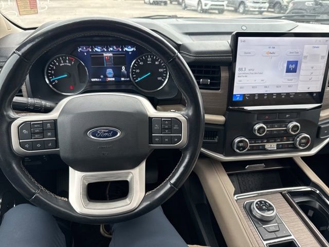Used 2023 Ford Expedition Max Limited image 11