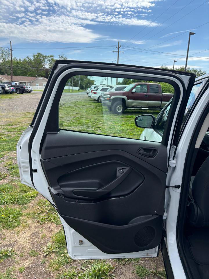 Used 2019 Ford Escape S FWD image 22