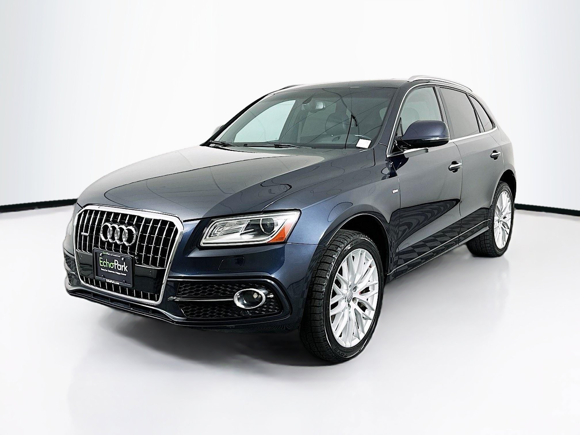 Used 2017 Audi Q5 2.0T Premium Plus w/ Technology Package AWD/4WD image 3