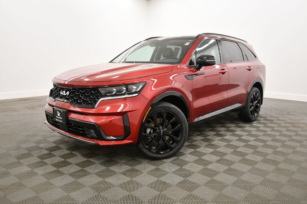 Certified 2023 Kia Sorento SX AWD/4WD image 2