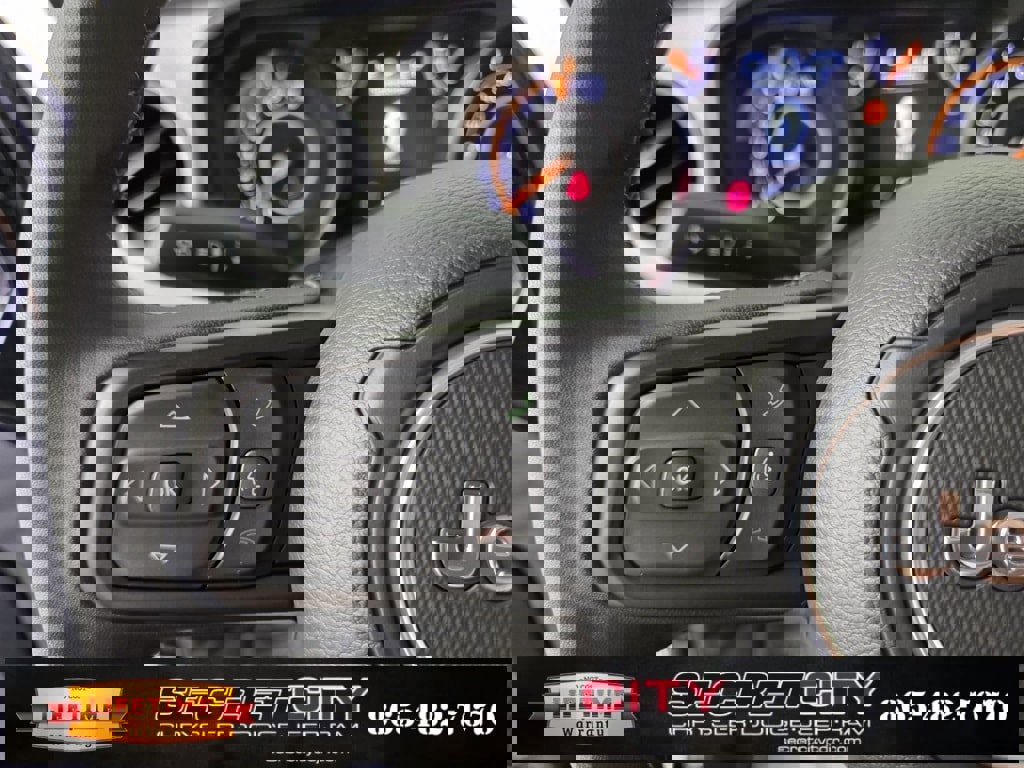 New 2025 Jeep Gladiator Sport image 16