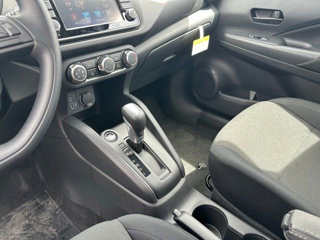 Used 2025 Nissan Kicks Play S image 42