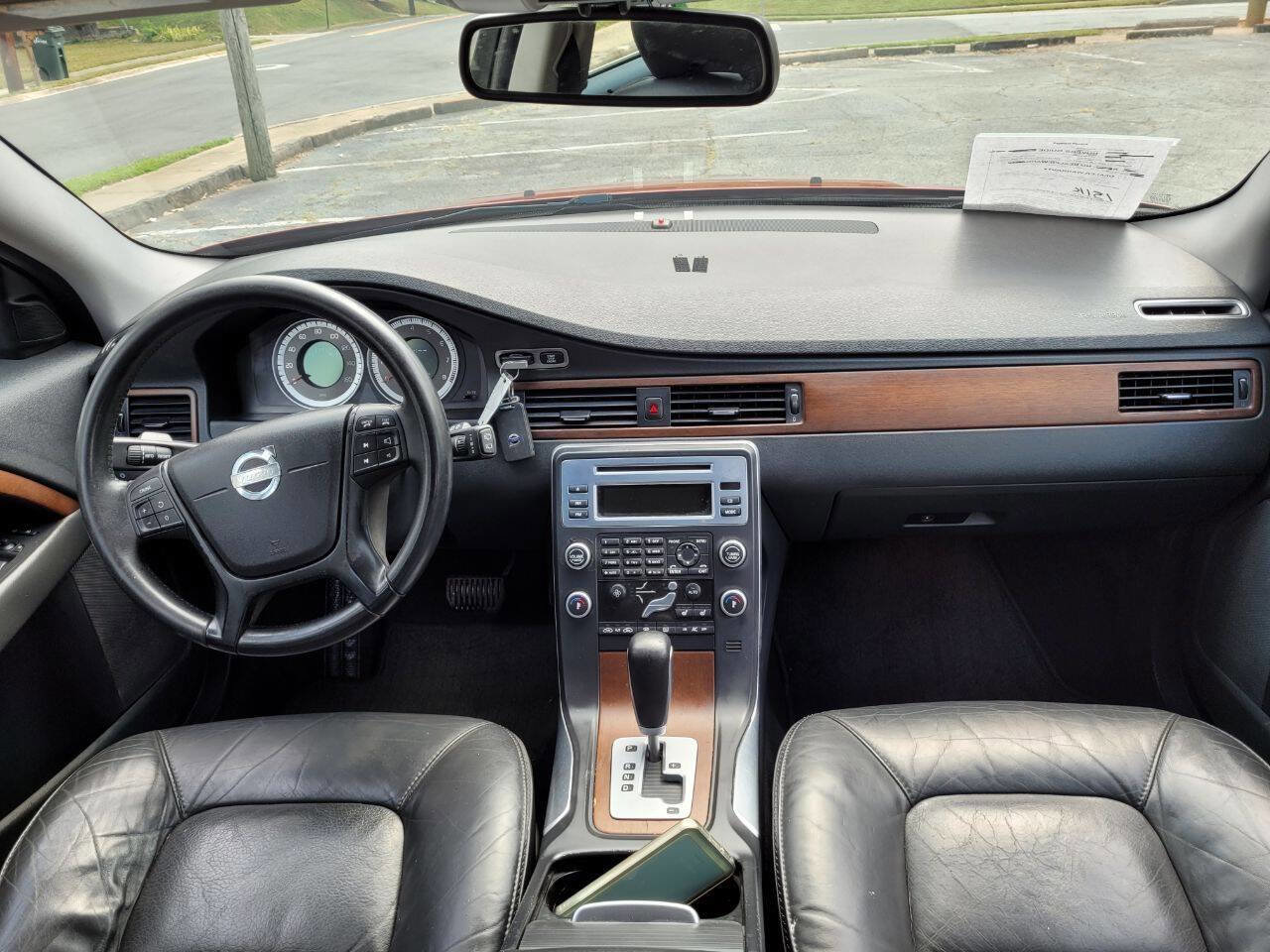 Used 2011 Volvo XC70 3.2 image 8