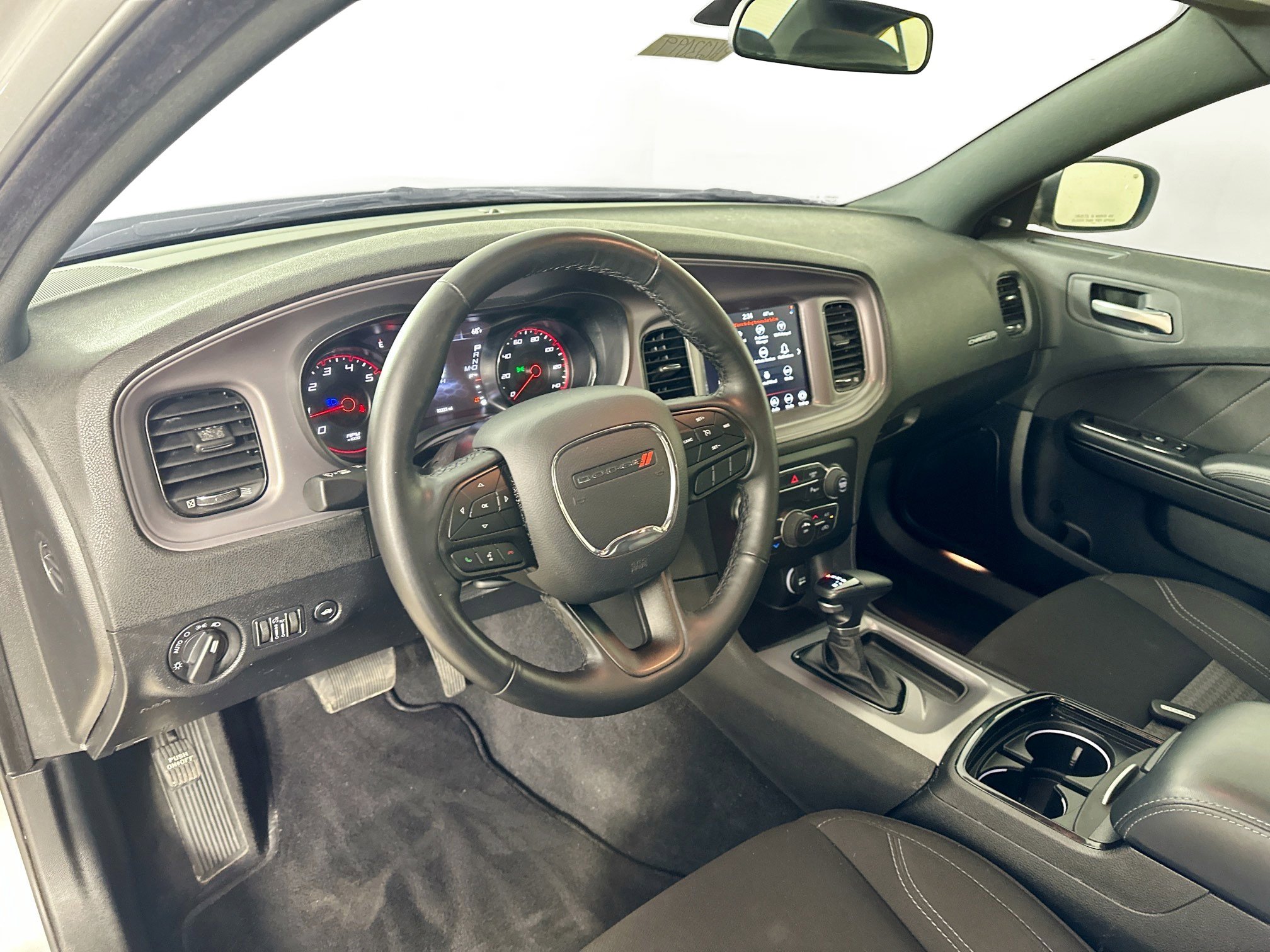 Used 2023 Dodge Charger SXT w/ Blacktop Package image 10