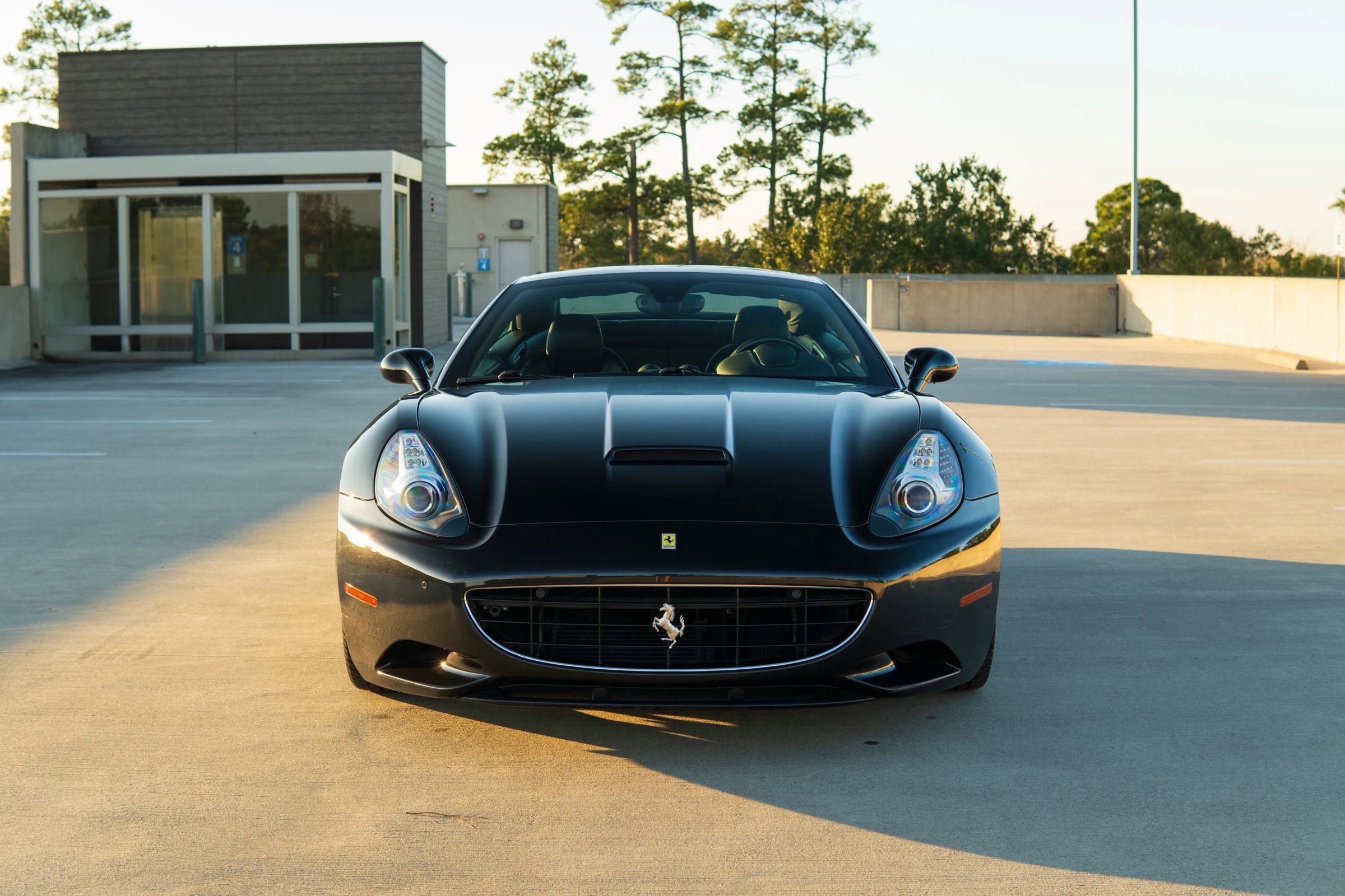 Used 2010 Ferrari California RWD image 7