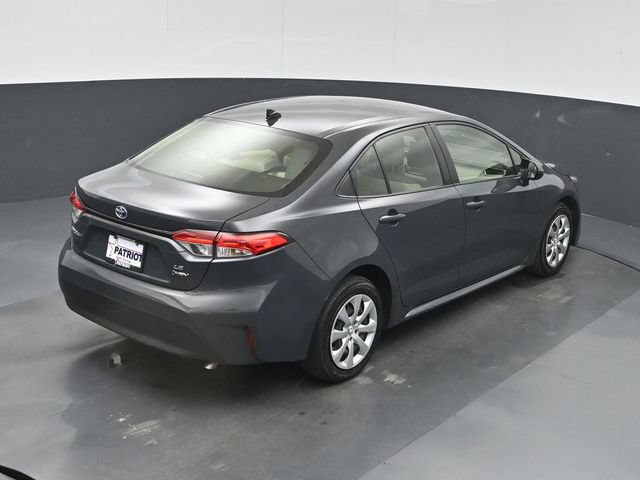 Used 2025 Toyota Corolla LE FWD image 38