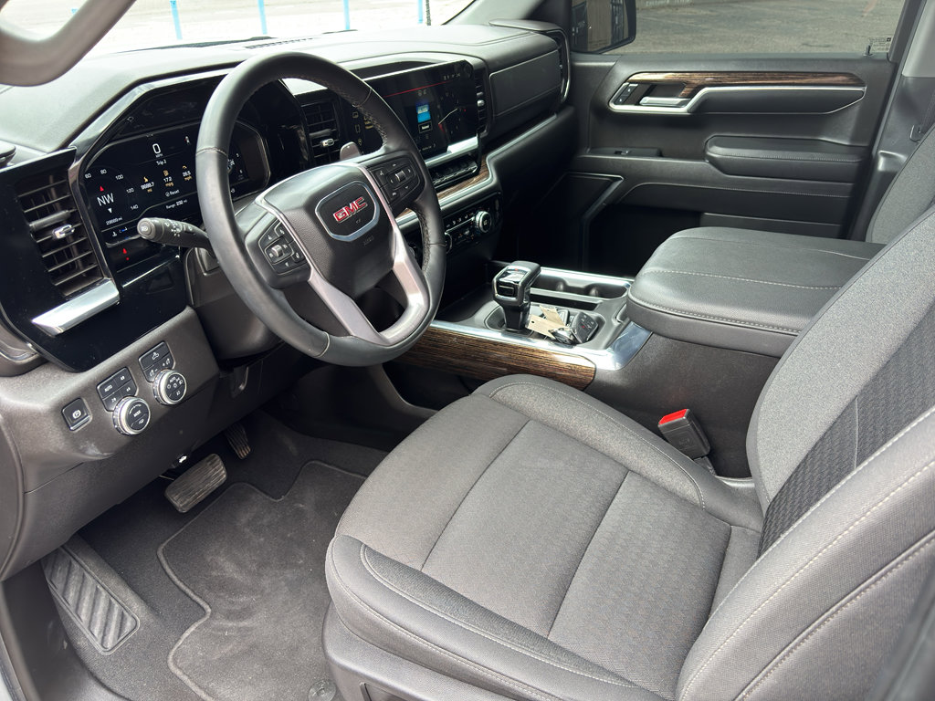 Used 2024 GMC Sierra 1500 Elevation w/ X31 Off-Road Package AWD/4WD image 22