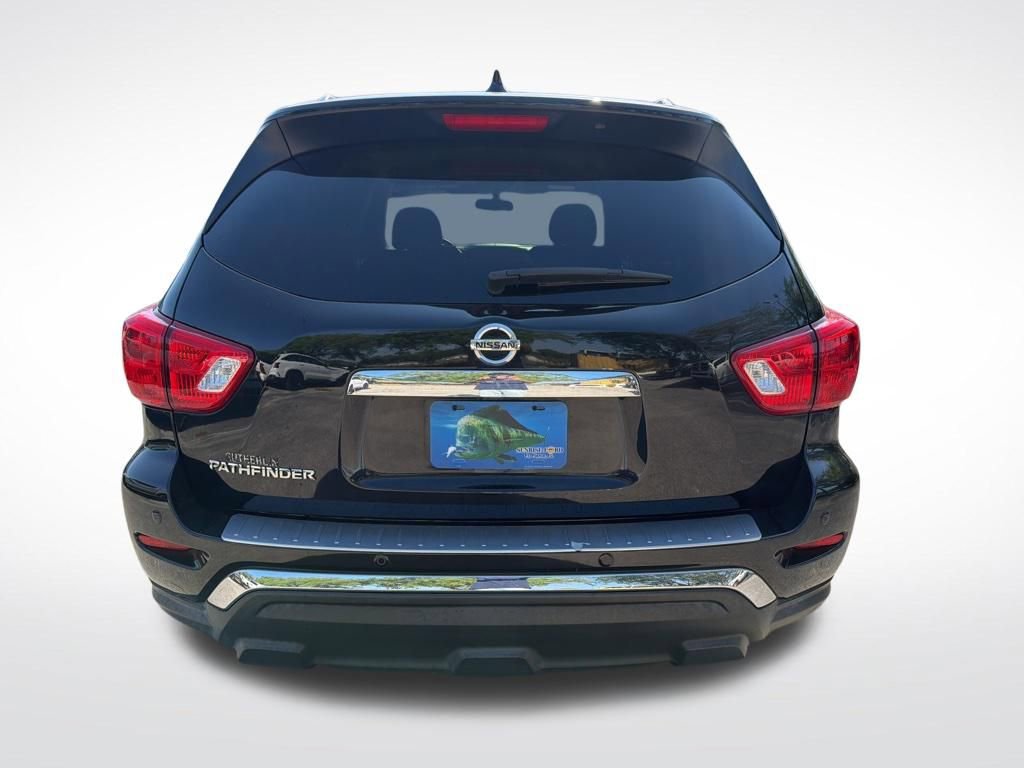 Used 2020 Nissan Pathfinder S image 7