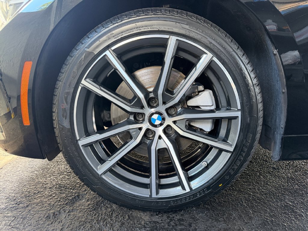 Used 2019 BMW 330i Sedan w/ Premium Package RWD image 44