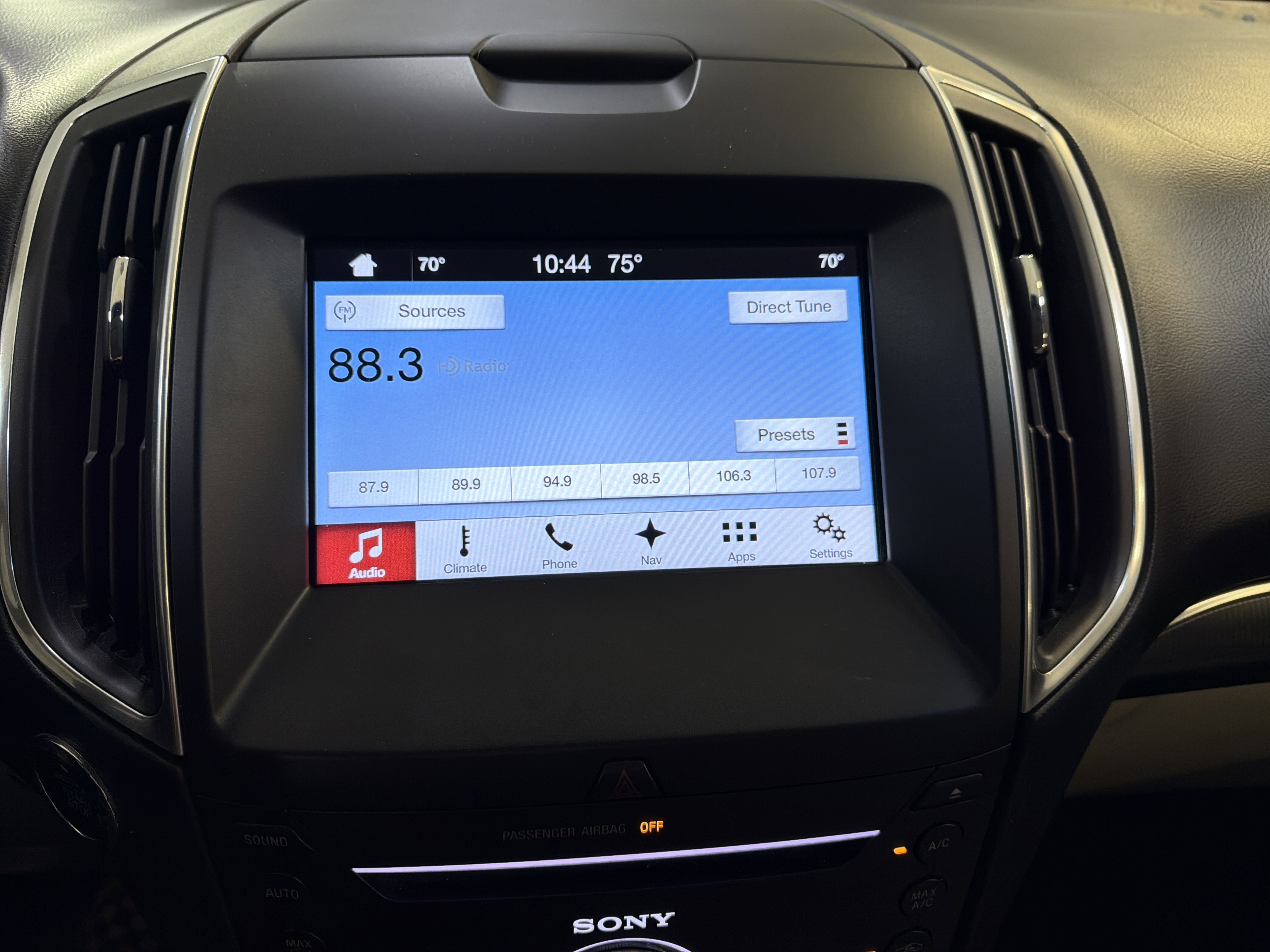 Used 2017 Ford Edge Titanium w/ Technology Package image 16