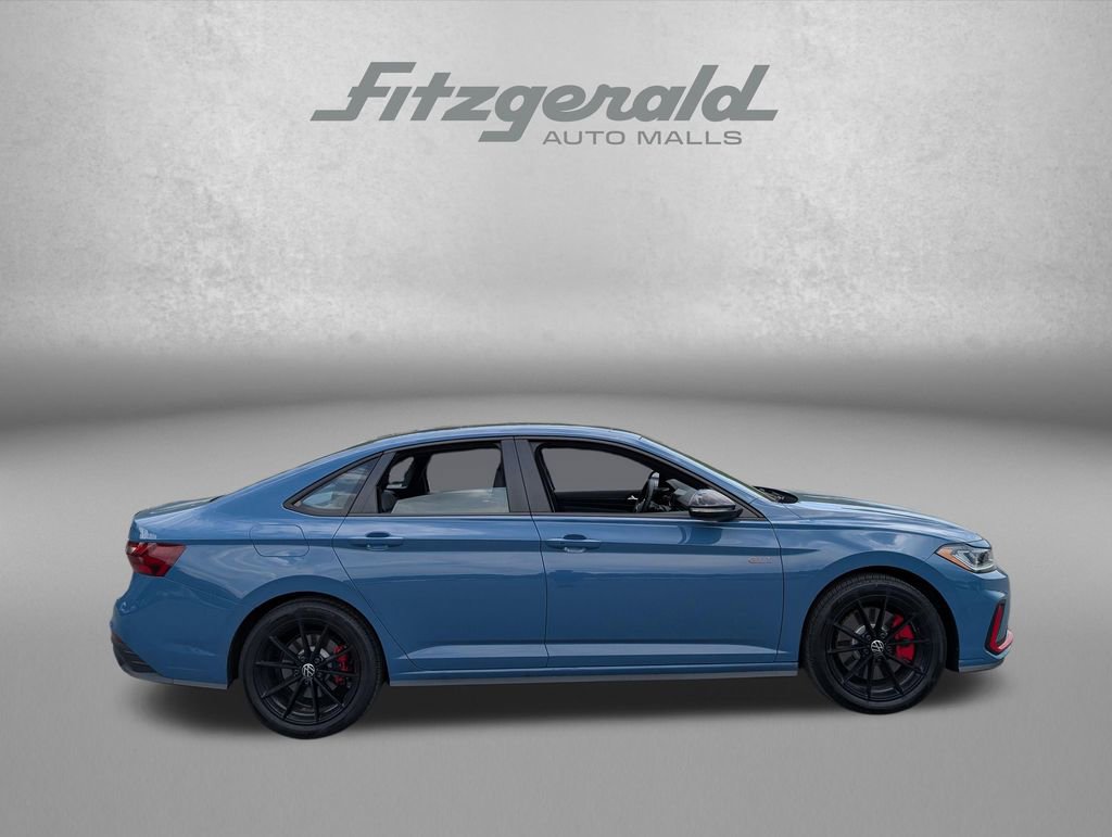 Used 2026 Volkswagen Jetta GLI Autobahn FWD image 4