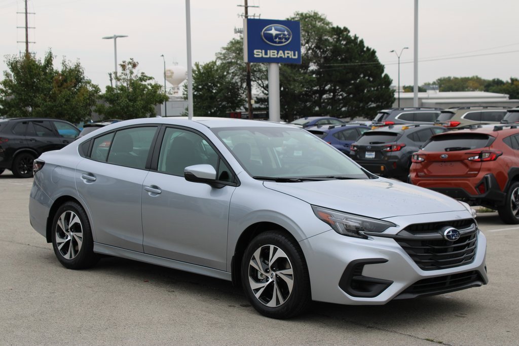 Used 2025 Subaru Legacy Premium image 3