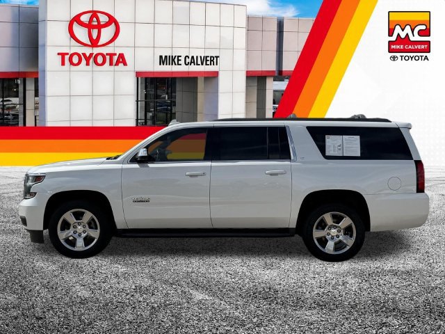 Used 2018 Chevrolet Suburban LT RWD image 5