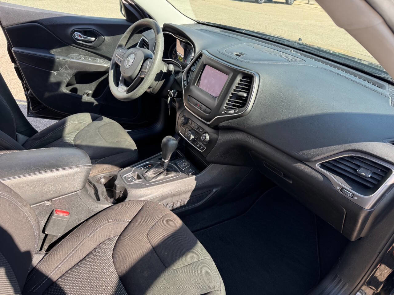 Used 2021 Jeep Cherokee Latitude image 26