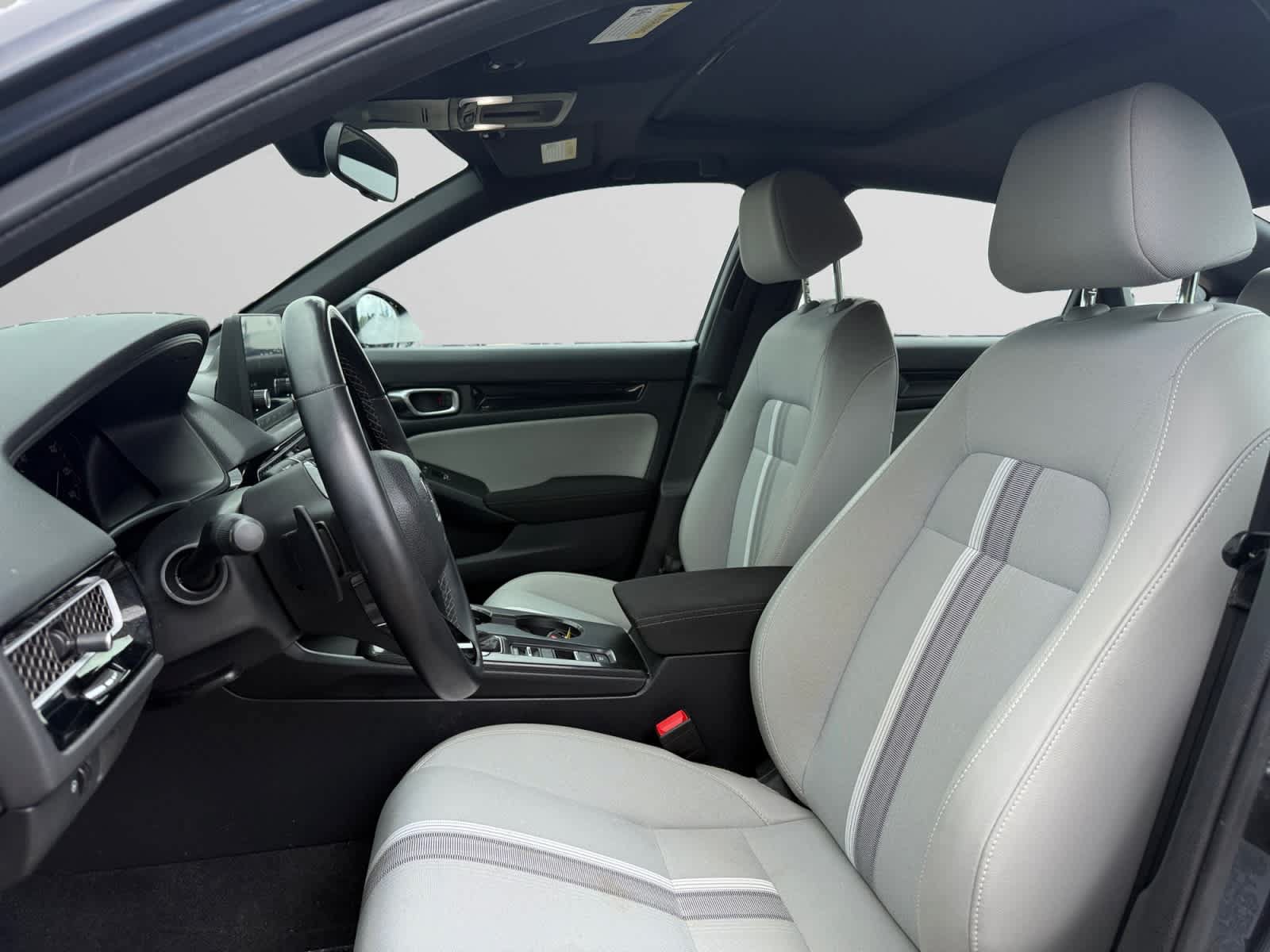Used 2025 Honda Civic Sport image 9