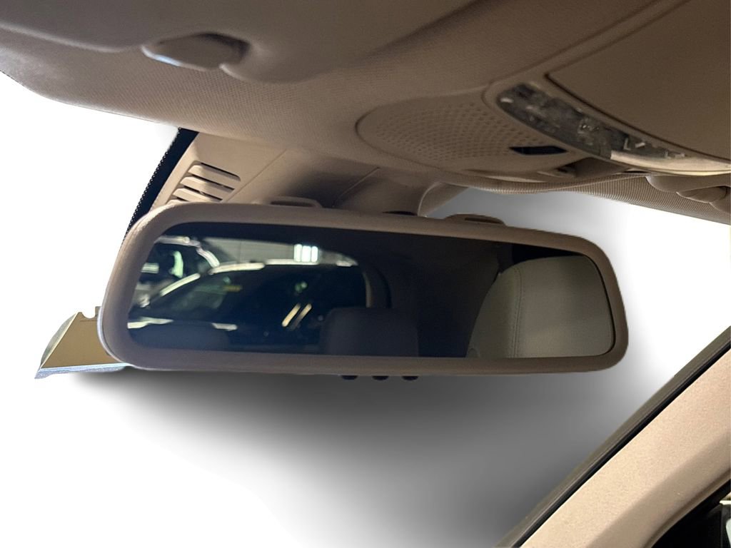 Used 2019 Mercedes-Benz GLC 300 4MATIC image 25