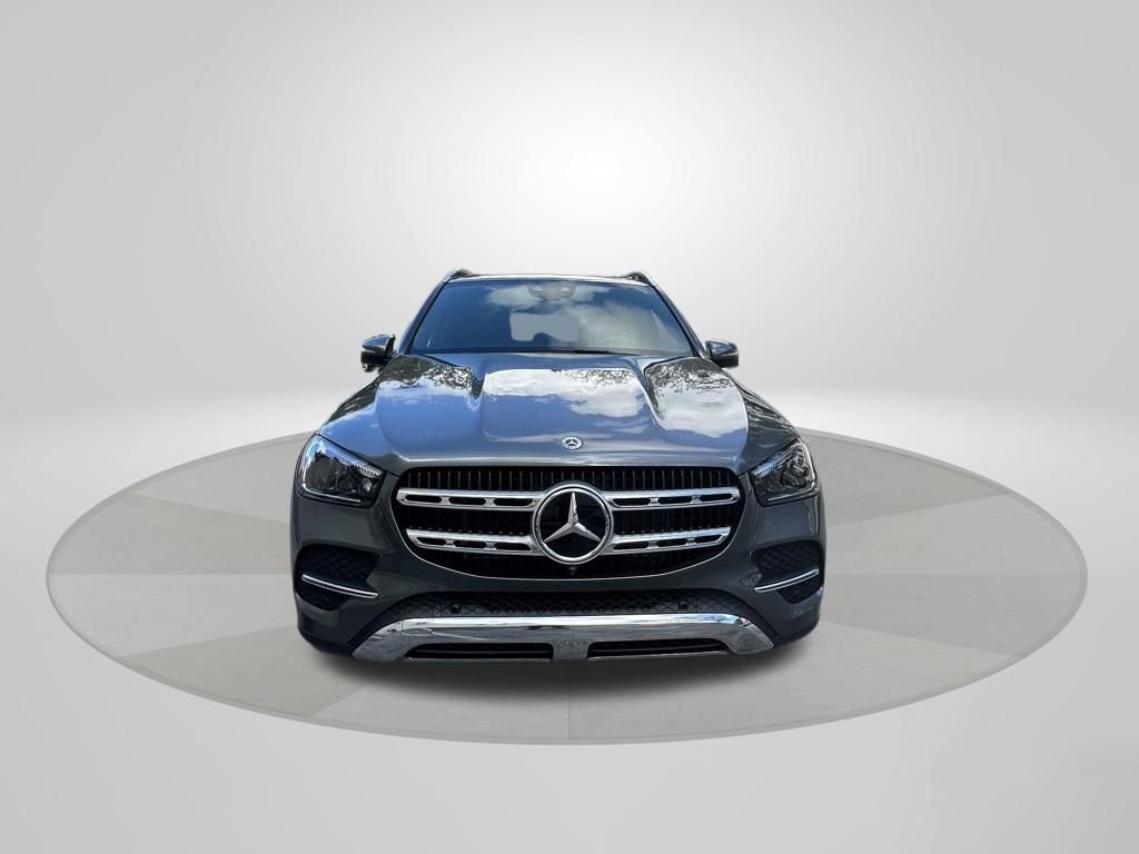 Used 2025 Mercedes-Benz GLE 450e 4MATIC image 2