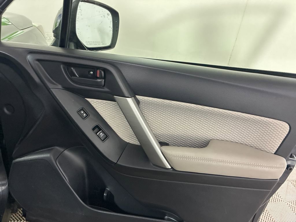 Used 2018 Subaru Forester 2.5i Premium w/ All-Weather Package image 30