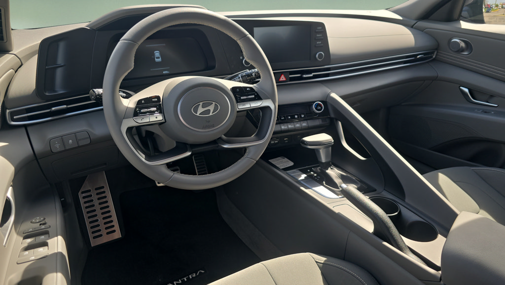 Certified 2026 Hyundai Elantra Sport FWD image 11