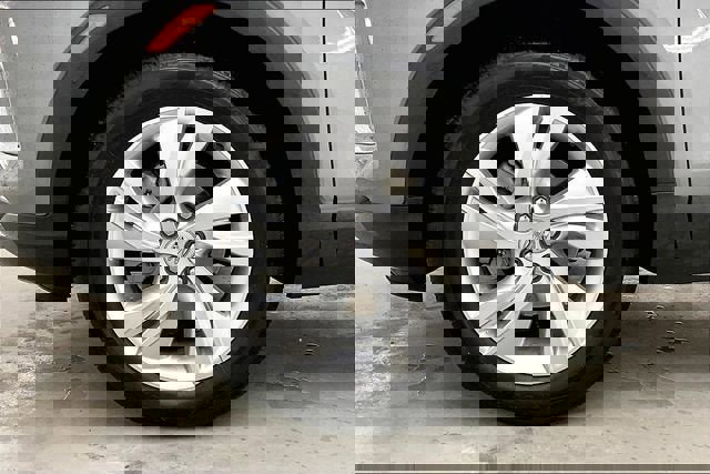 Certified 2024 Buick Encore GX Preferred w/ Comfort Package image 10