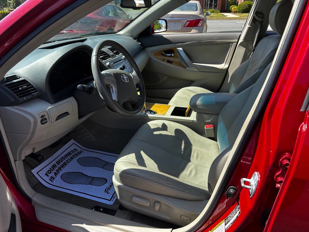 Used 2007 Toyota Camry XLE FWD image 11