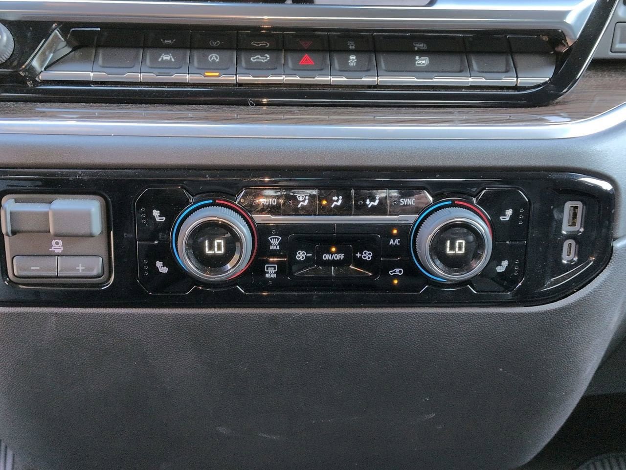Certified 2026 Chevrolet Silverado 1500 LT image 18