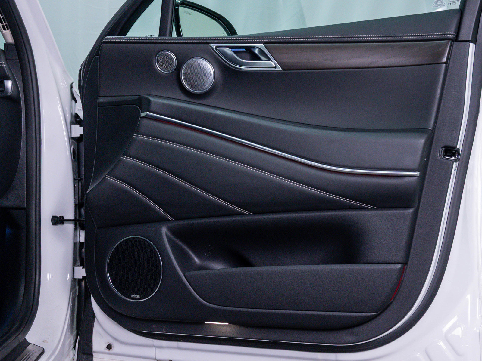 Used 2022 Genesis GV80 2.5T w/ Prestige Package 05 image 10