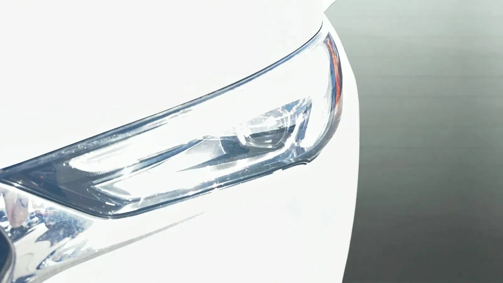 Used 2018 Buick Enclave Essence FWD image 27