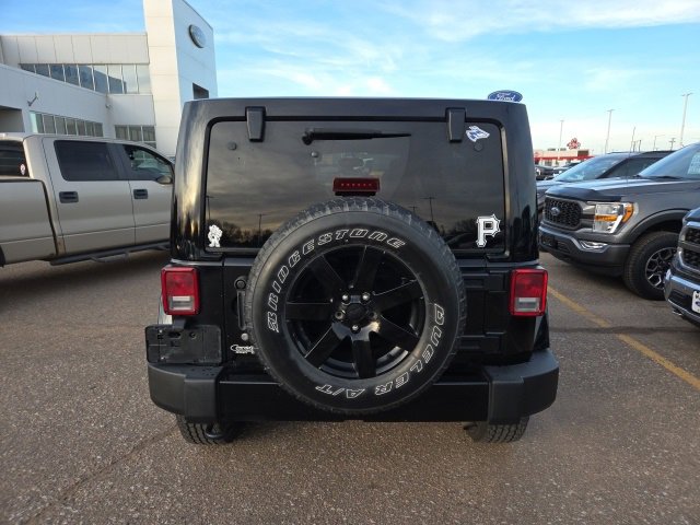 Used 2014 Jeep Wrangler Unlimited Sahara image 4