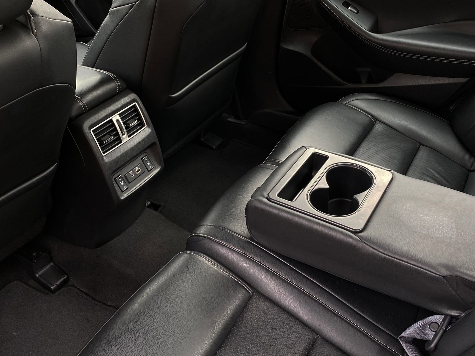 Used 2023 Nissan Maxima SL image 32