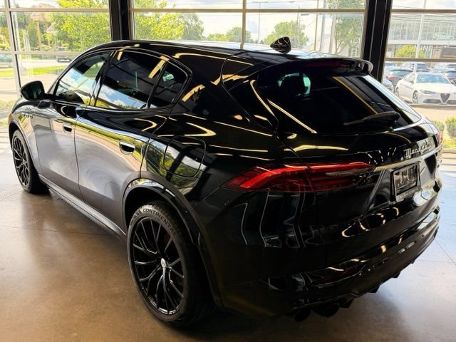 Used 2023 Maserati Grecale Modena AWD/4WD image 3