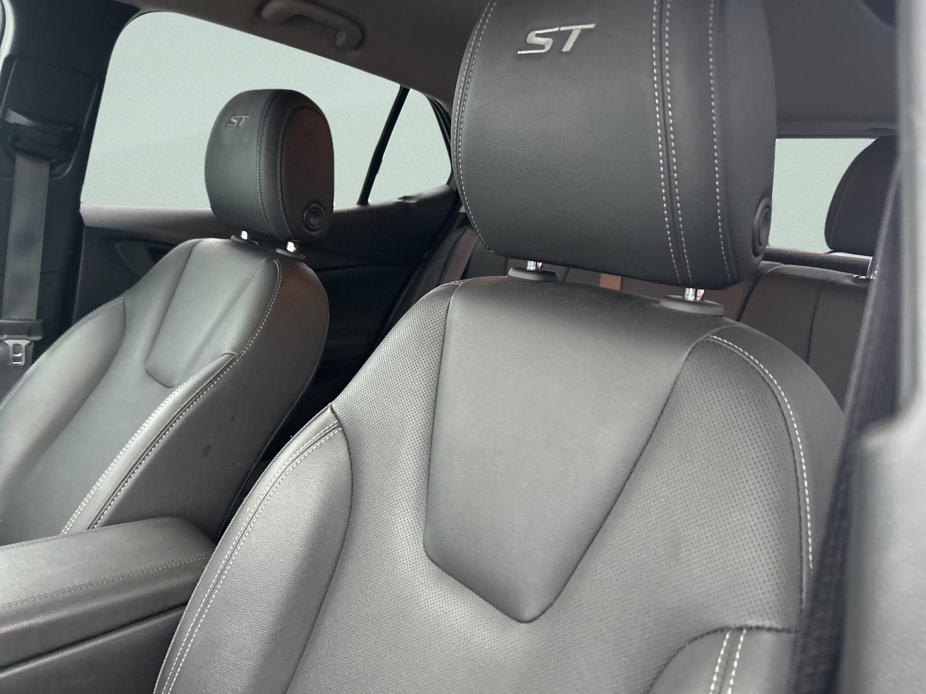 Used 2024 Buick Encore GX Sport Touring image 12