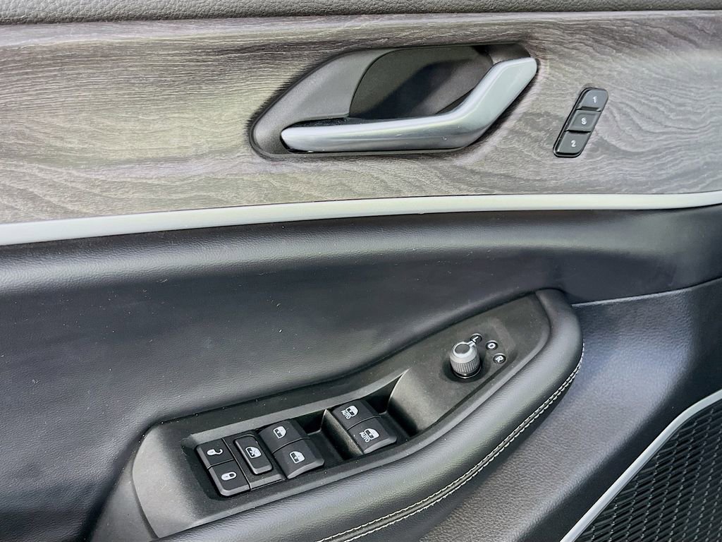 Used 2021 Jeep Grand Cherokee L Limited image 25